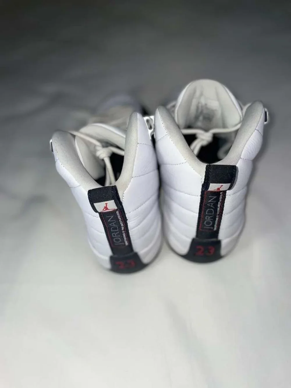 Air Jordan 12 Retro GS White Gym Red Black Size 6.5Y Youth